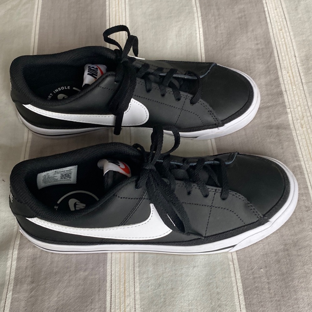 Nike Sneakers in Like New Condition